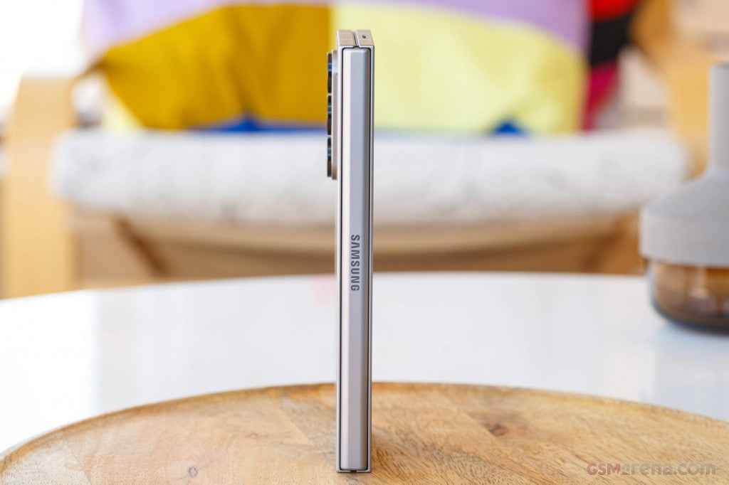 Samsung Galaxy Z Fold6 5G (SM-F956) Dual SIM – 256GB / 512GB – Silver, Navy, Pink | Gleesim UK Samsung Galaxy Z Fold6 5G (SM-F956) Dual SIM – 256GB / 512GB – Silver, Navy, Pink | Gleesim UK