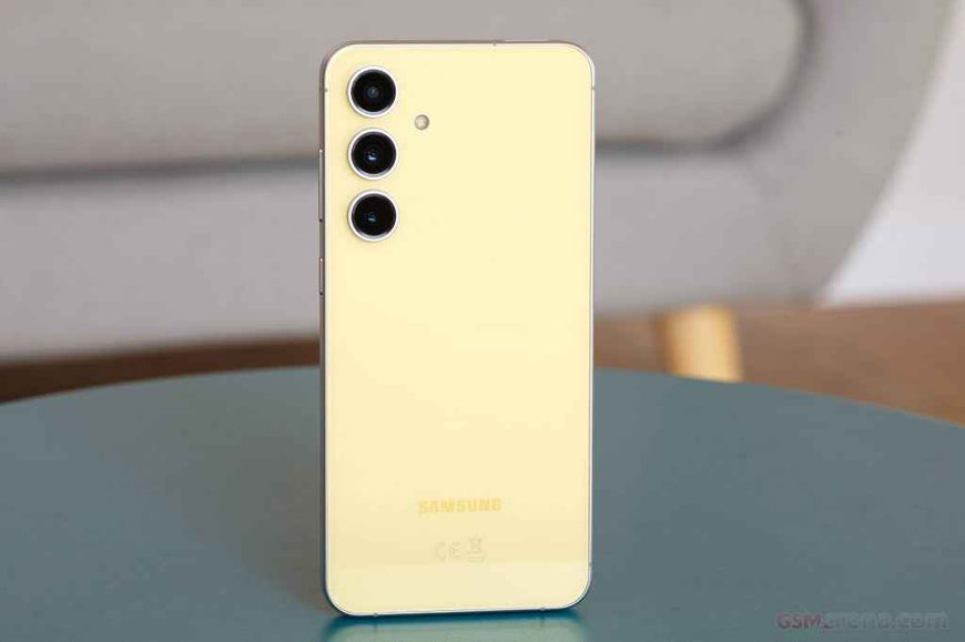 Samsung Galaxy S24 FE (SM-S721) 128GB Dual SIM – Graphite, Blue, Mint, Yellow